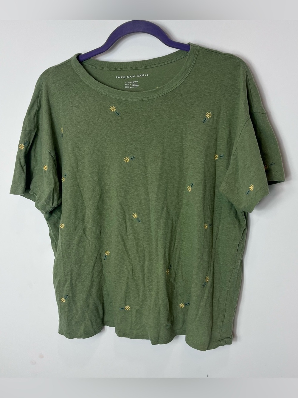 American Eagle Olive Green Floral Daisy Embroidered Tee Oversized XS